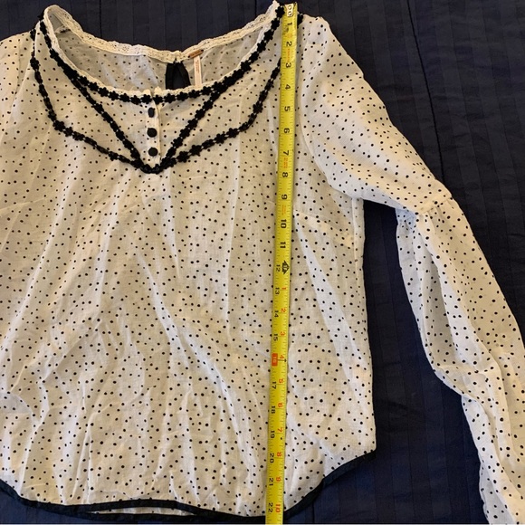 Free People Black & White Polka Dot Blouse Size Small - Picture 7 of 8